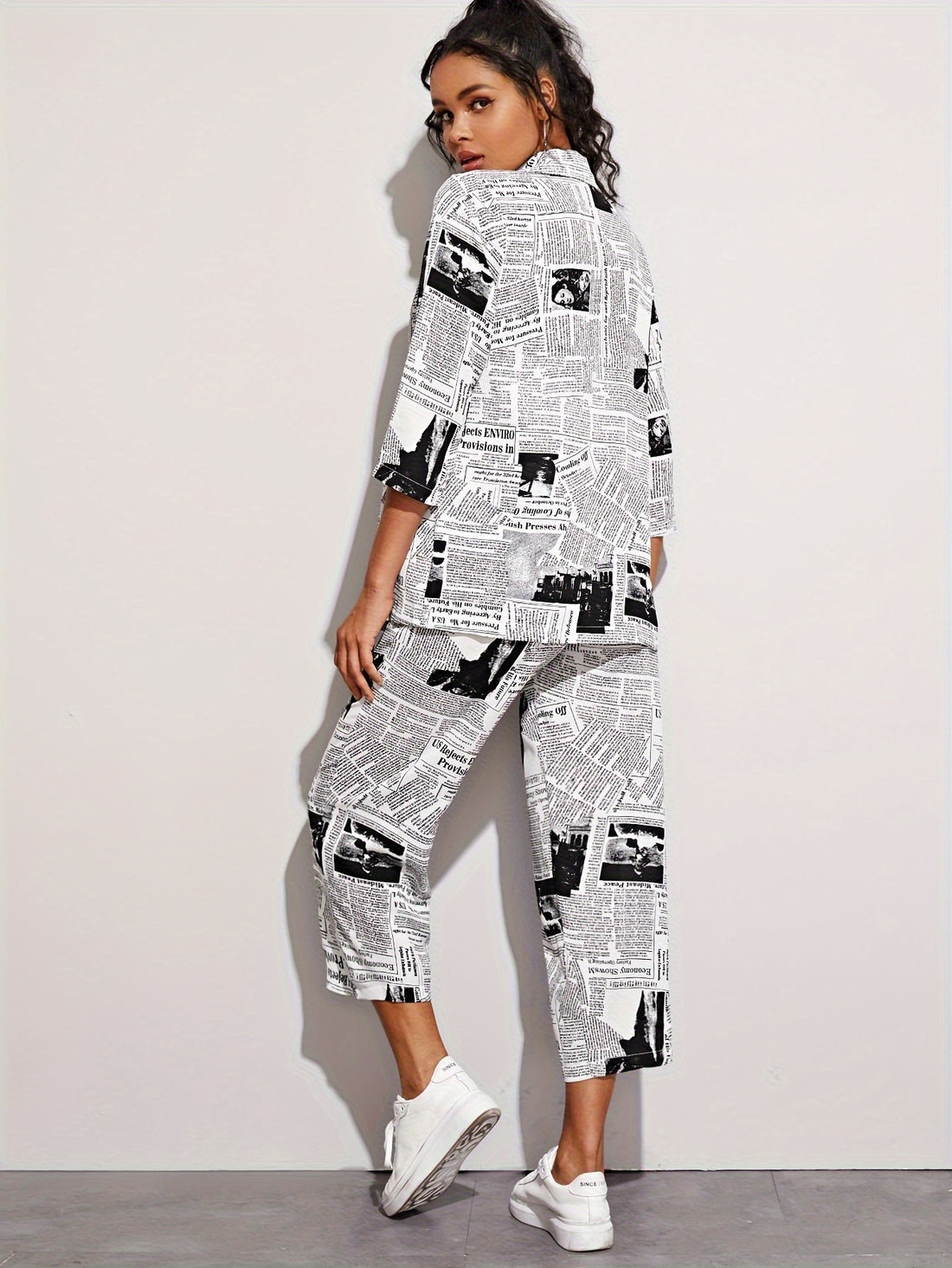 Stylish Newspaper Print 2 Piece, Button Front Lapel Neck Blazer.