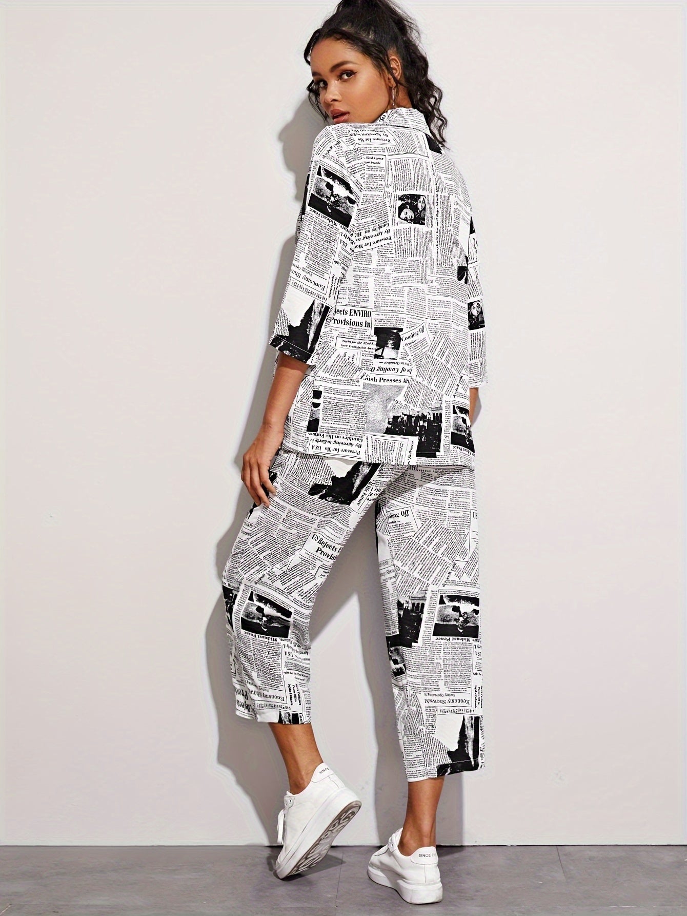Stylish Newspaper Print 2 Piece, Button Front Lapel Neck Blazer.