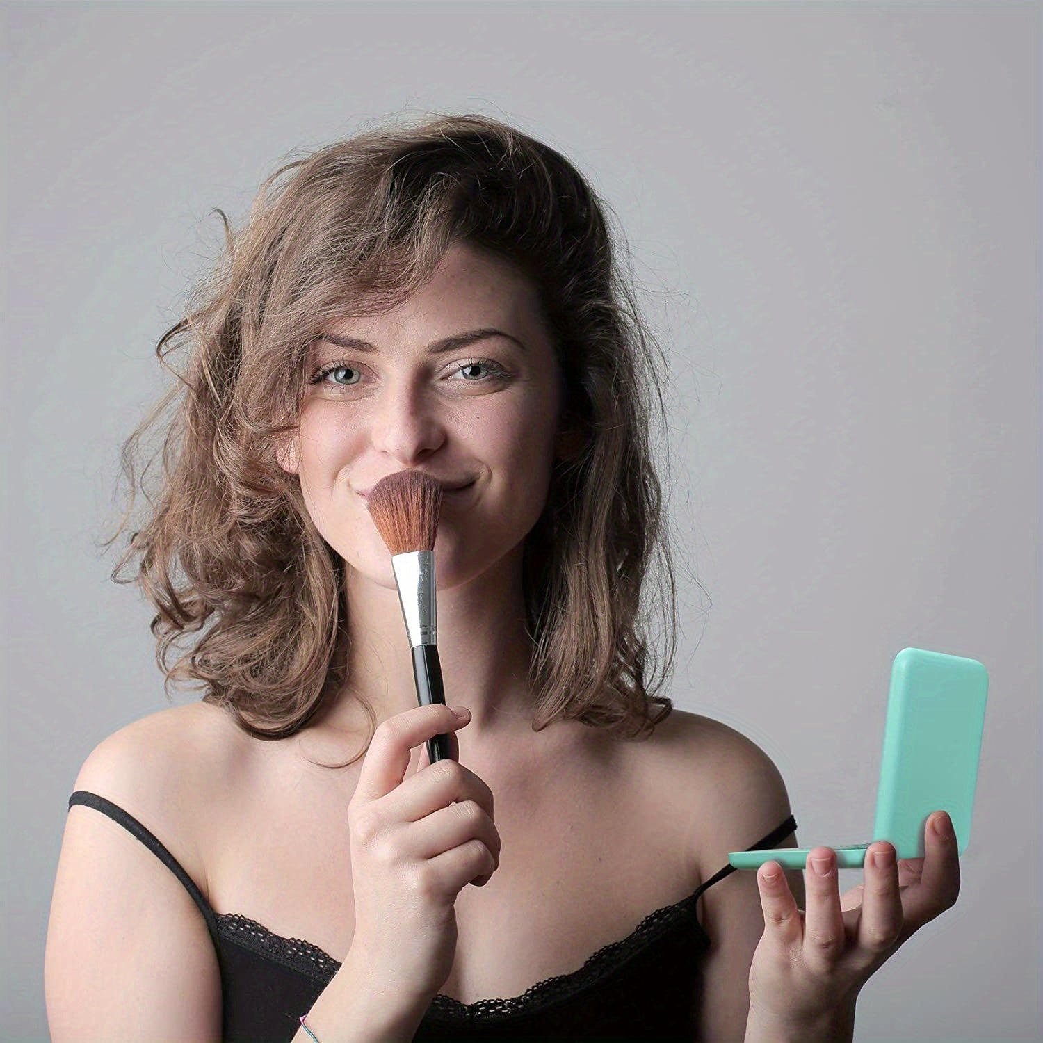 LED Pocket Makeup Mirror, 1X/3X Magnified LED Mini Compact