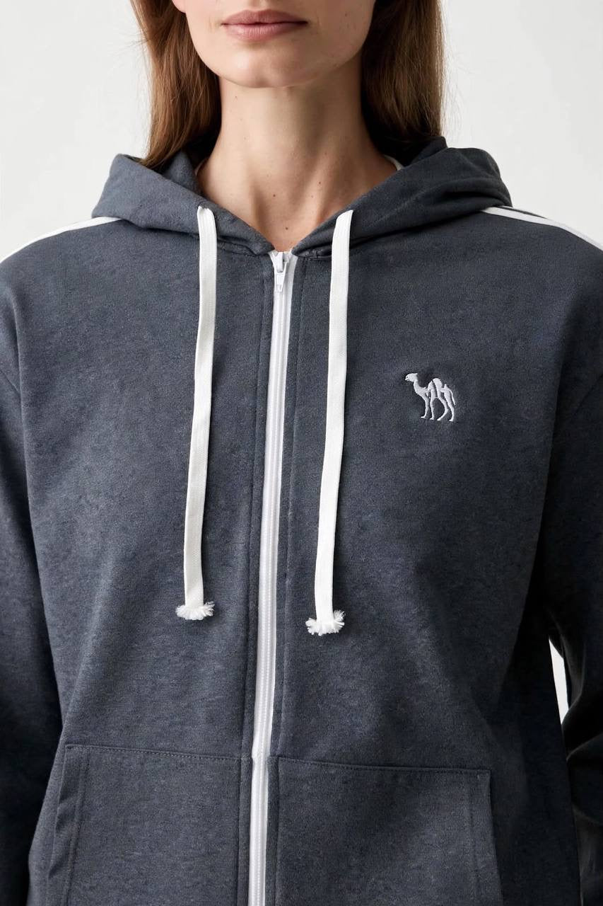 Outline Women’s Tracksuit Set | MH Edition