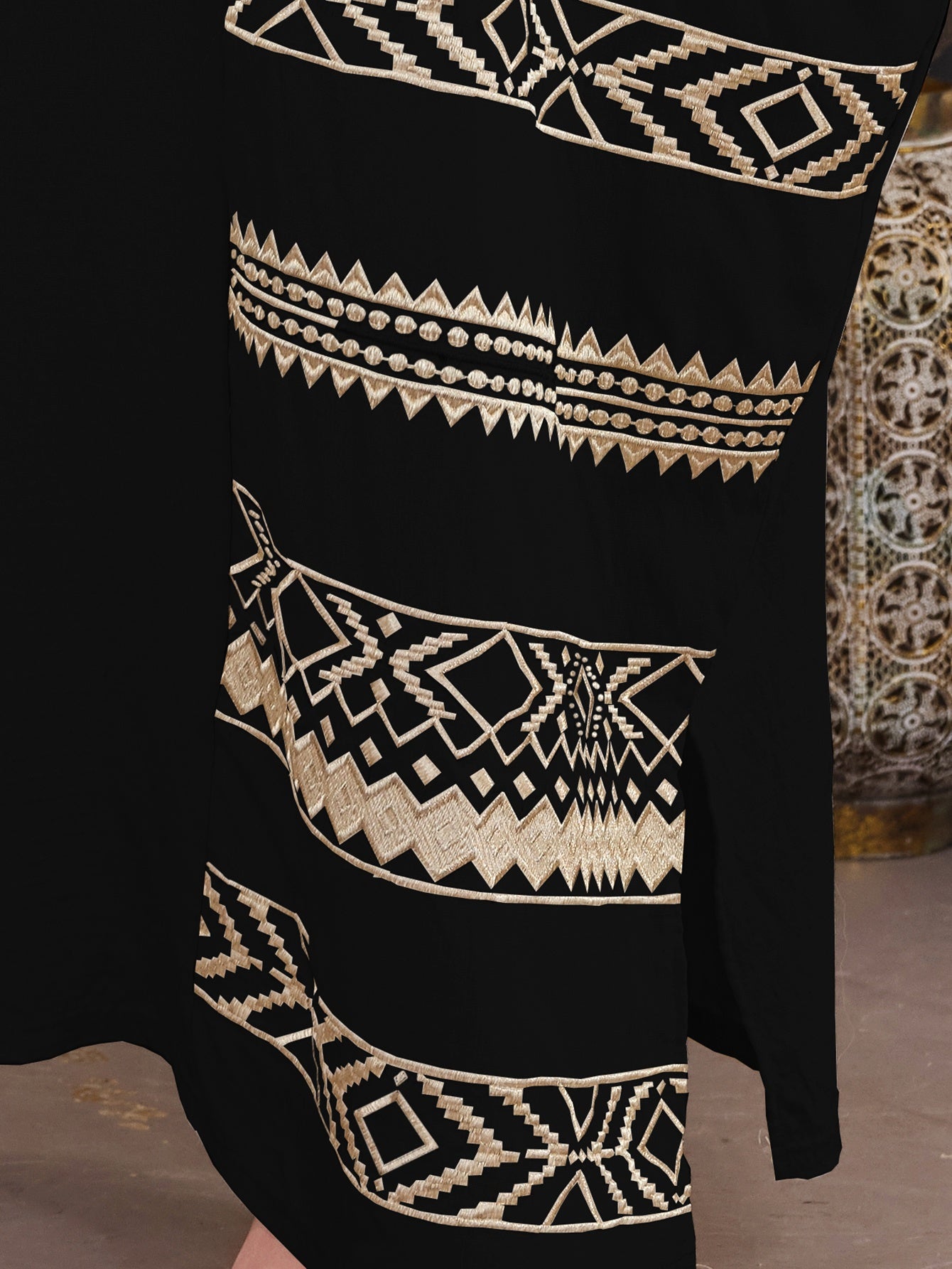Elegant Ramadan Jalabia Dress - Golden & Black Geometric Embroidery,/MH