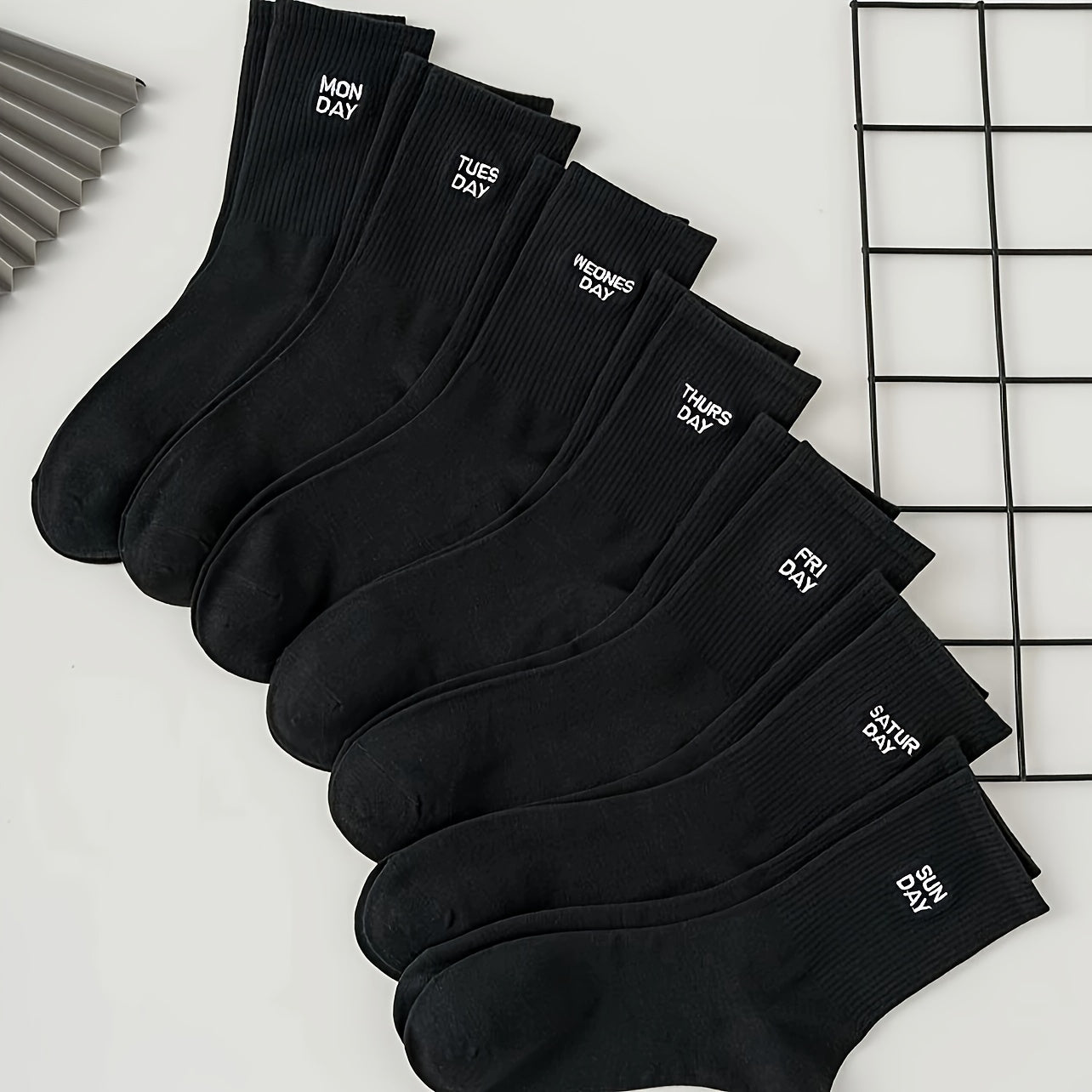 7 Pairs Plus Size Casual Crew Socks Set, Women's./MH