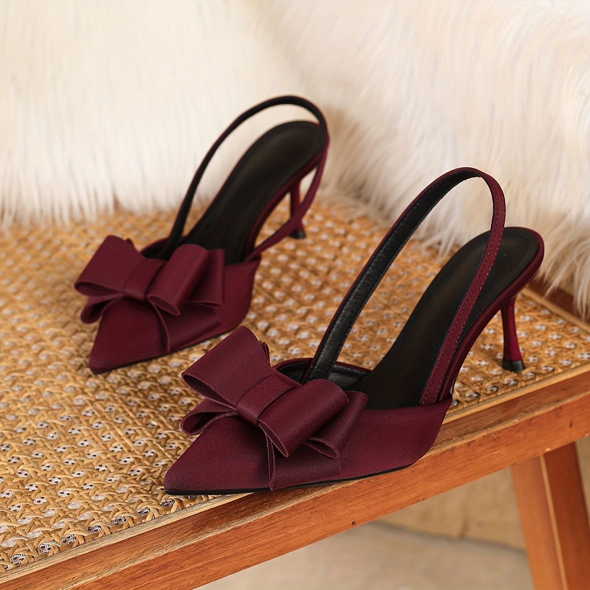 Women's Elegant Bow-Adorned Pointed-Toe Stiletto Heels -/MH