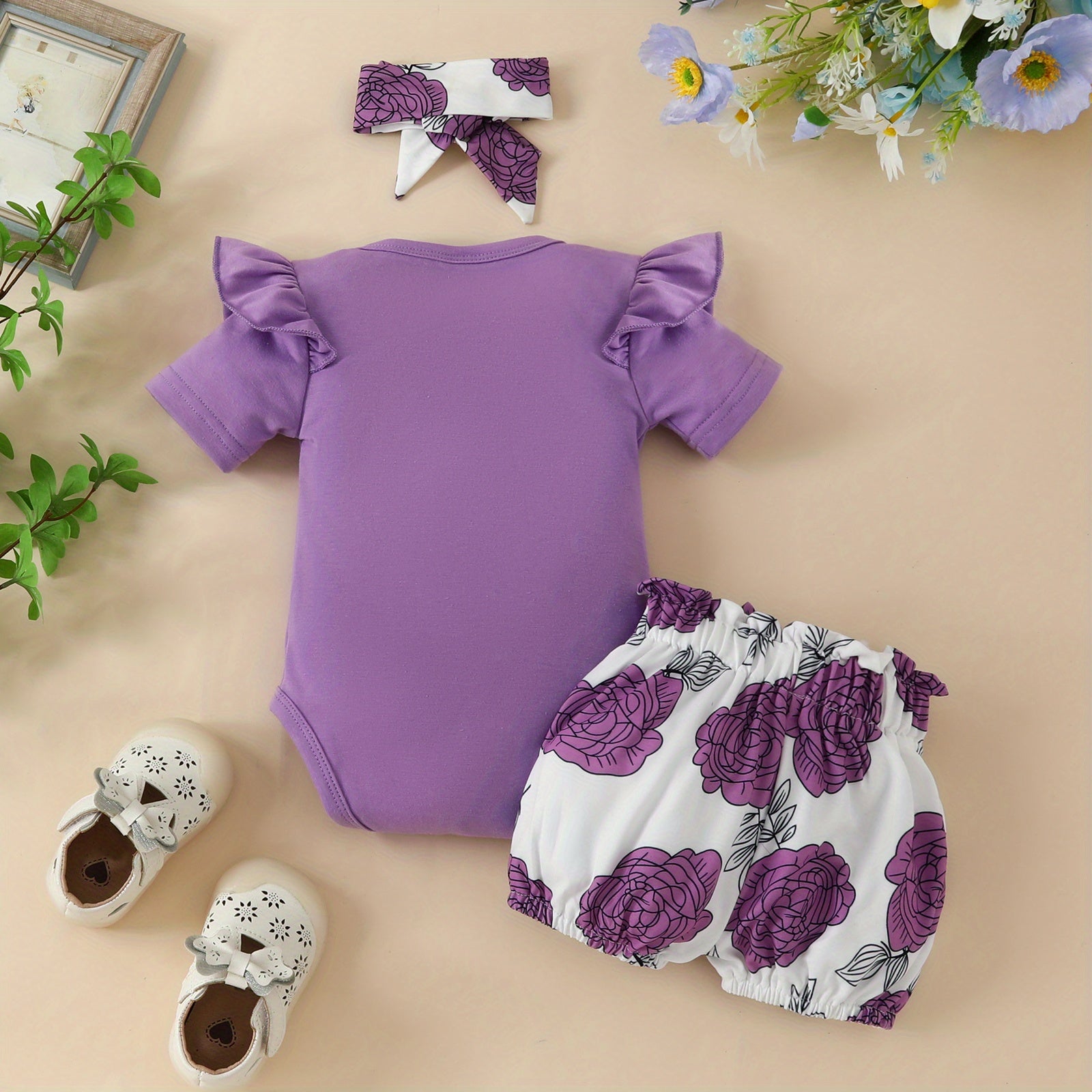 3pcs Short Sleeve & Shorts Set for Newborns - "I'm Daddy's Girl"