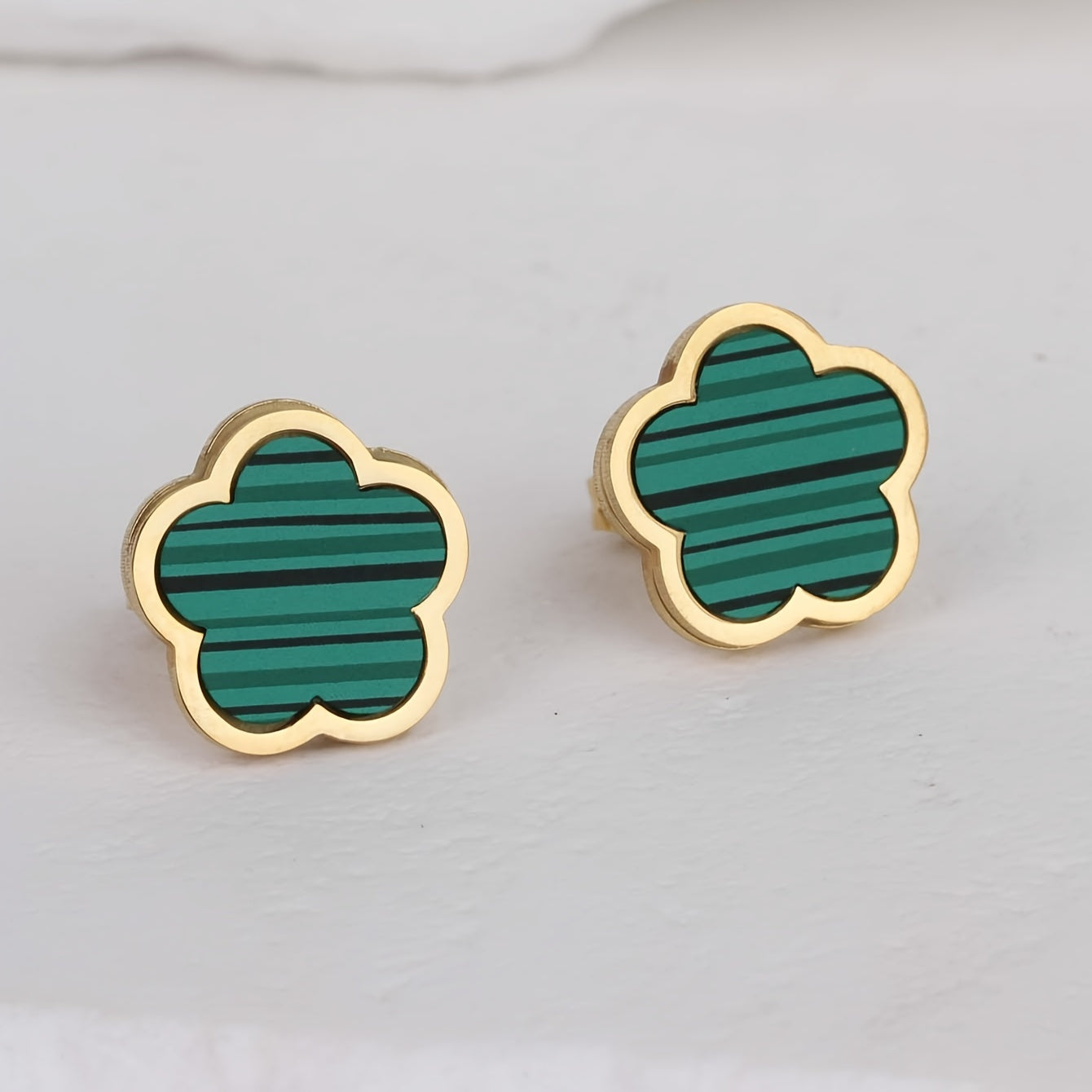 Simple Lucky Flower Design Stud Earrings Stainless Steel Jewelry Elegant Leisure Style Suitable For Women Daily Wear