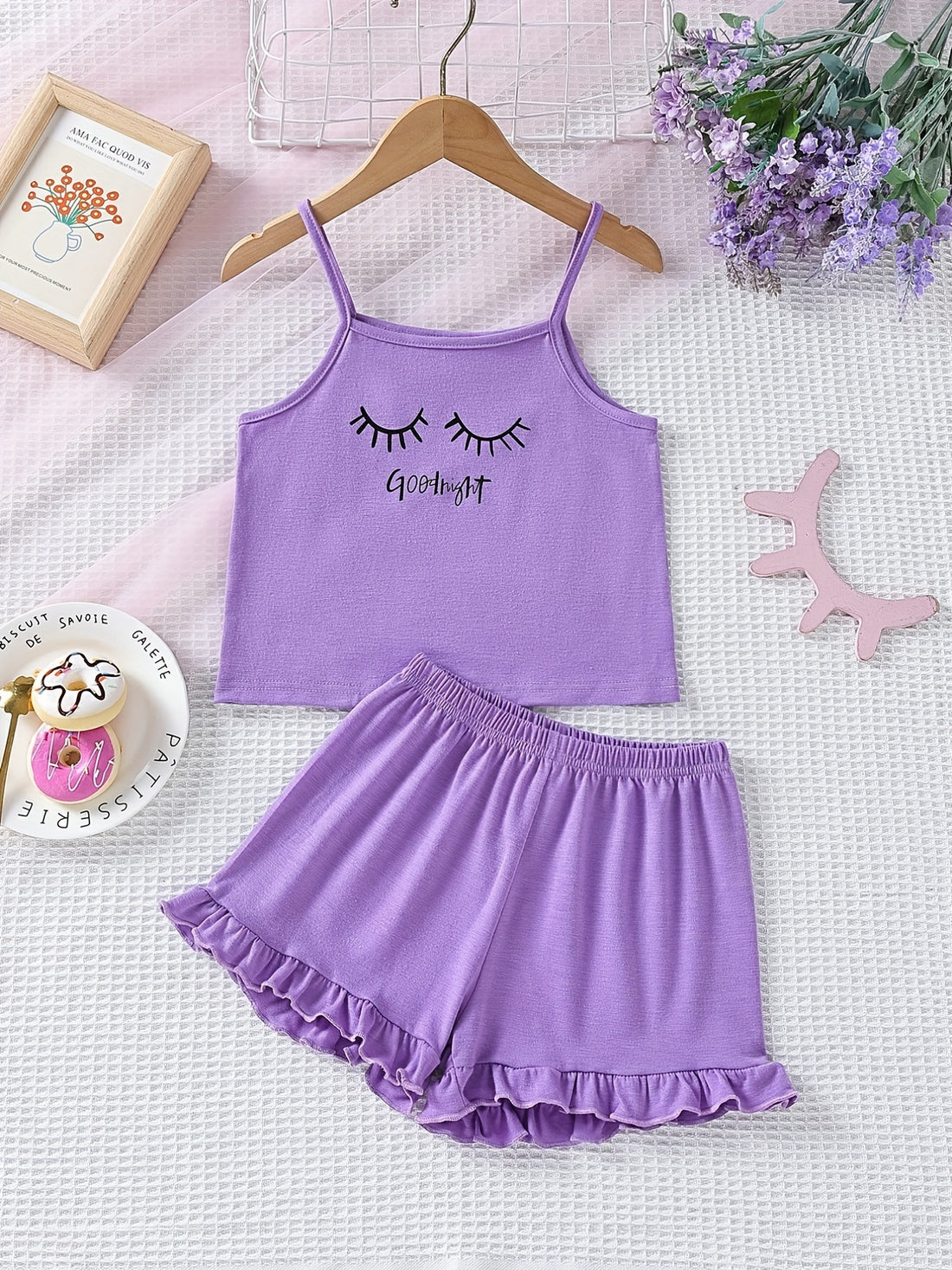 Girls Comfortable Outfit Eyelash Graphic Cami Top & Elastic Waist Ruffled Hem Shorts Set