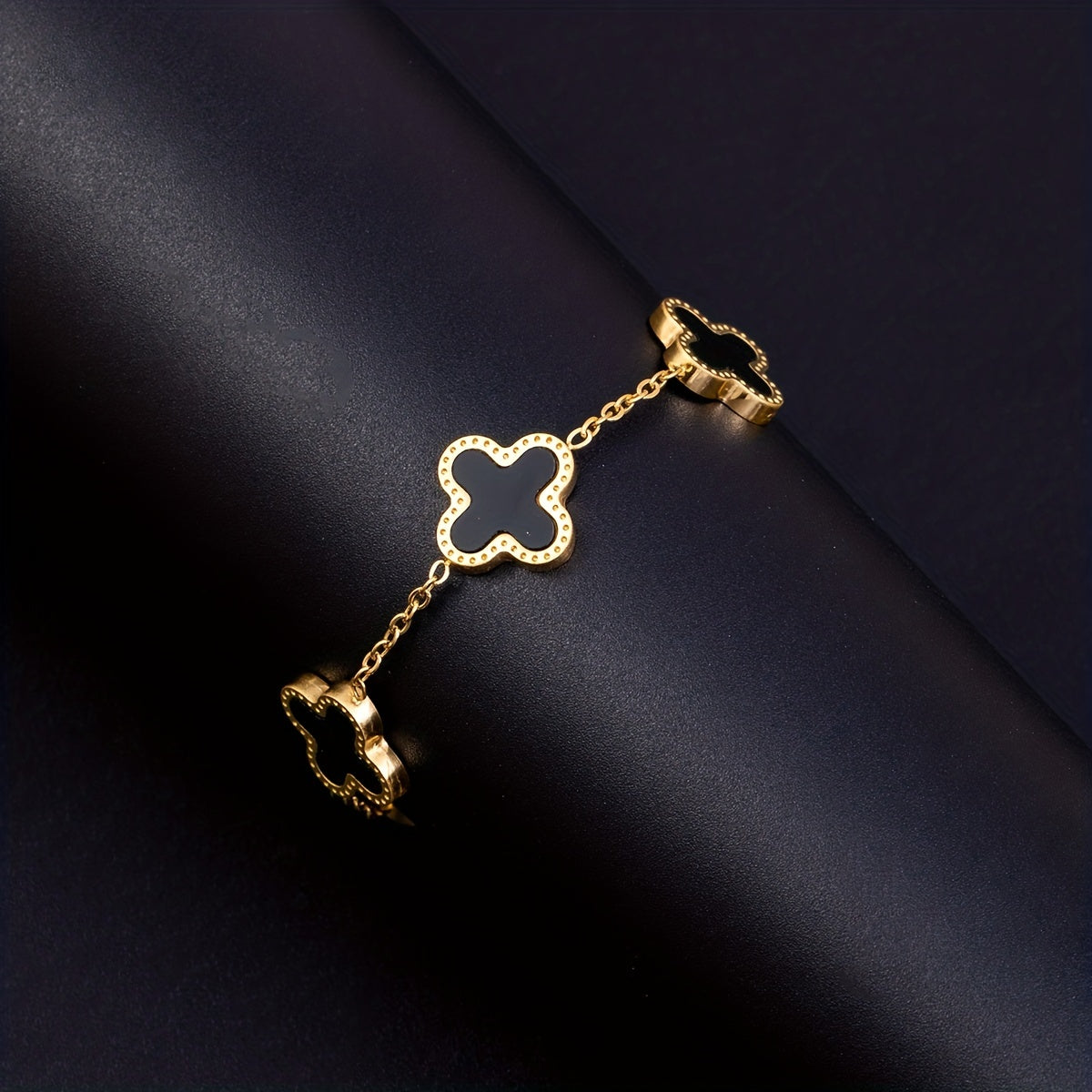 Elegant Classic Versatile Black Four-Leaf Clover Bracelet, 18k Golden Plated, Ideal Choice For Gift