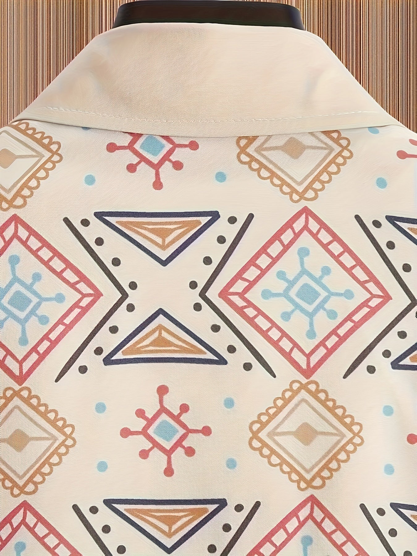 Men's Retro Bohemian Style Pattern Short Sleeve .