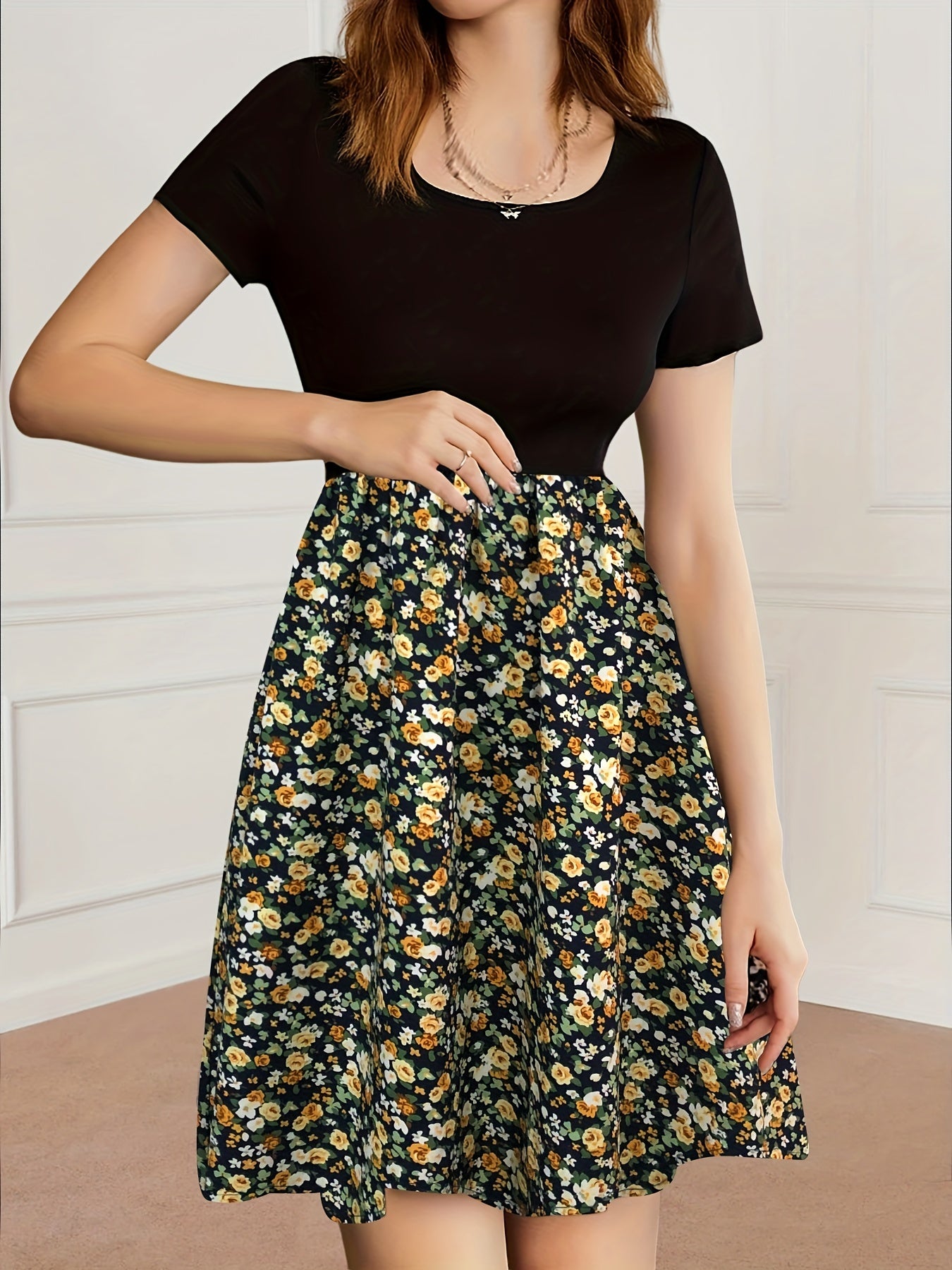 Vibrant Floral Print Crew Neck Dress - Short Sleeve,/MH