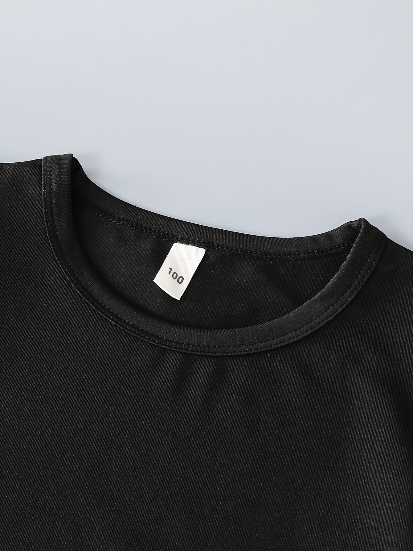 3pcs Boys Casual Solid Short Sleeve T-shirt & Smile Face Print Shorts.