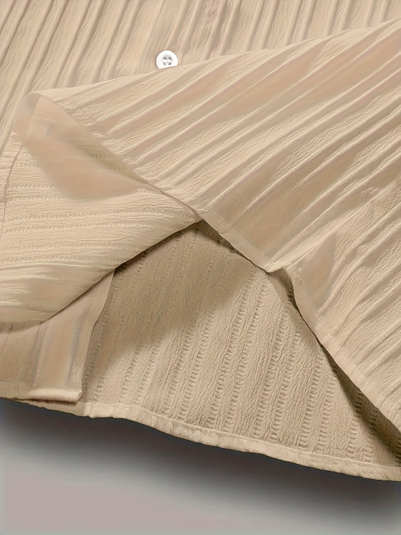 Men's 3pcs Casual Short Sleeve Button-Up Shirts Set .