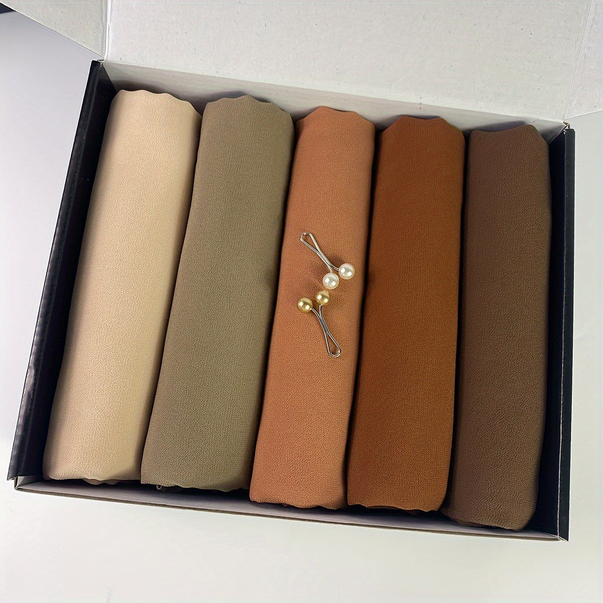 1box Solid Color Chiffon Hijab And Hijab Pins Thin Breathable Sunscreen Scarves'/MH