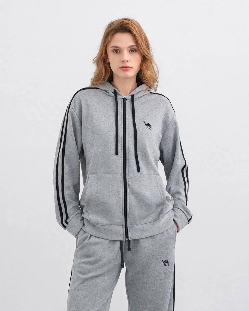 Outline Women’s Tracksuit Set | MH Edition