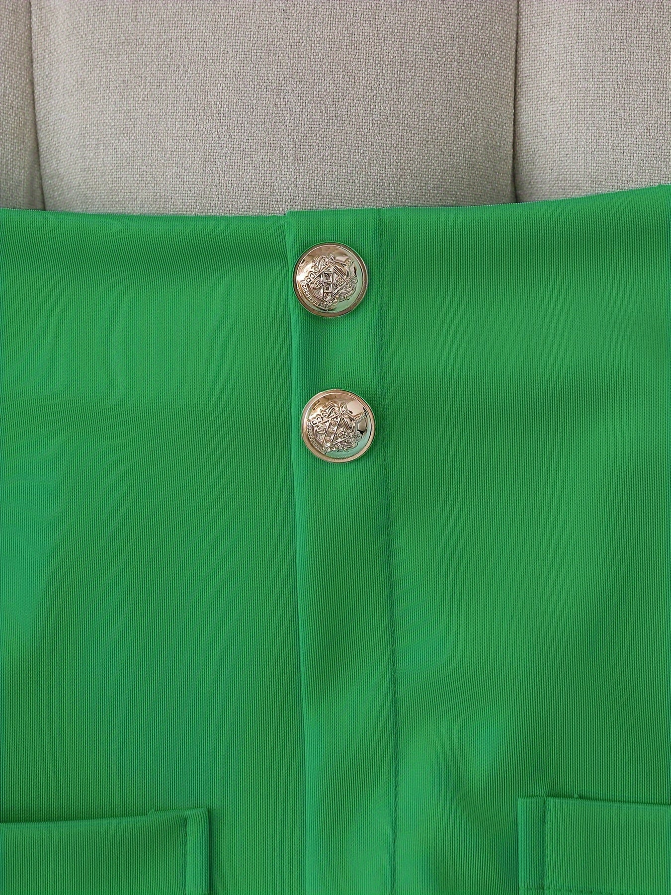 Two-Piece Floral Print Suit Set - Elegant Double Breasted Blazer.