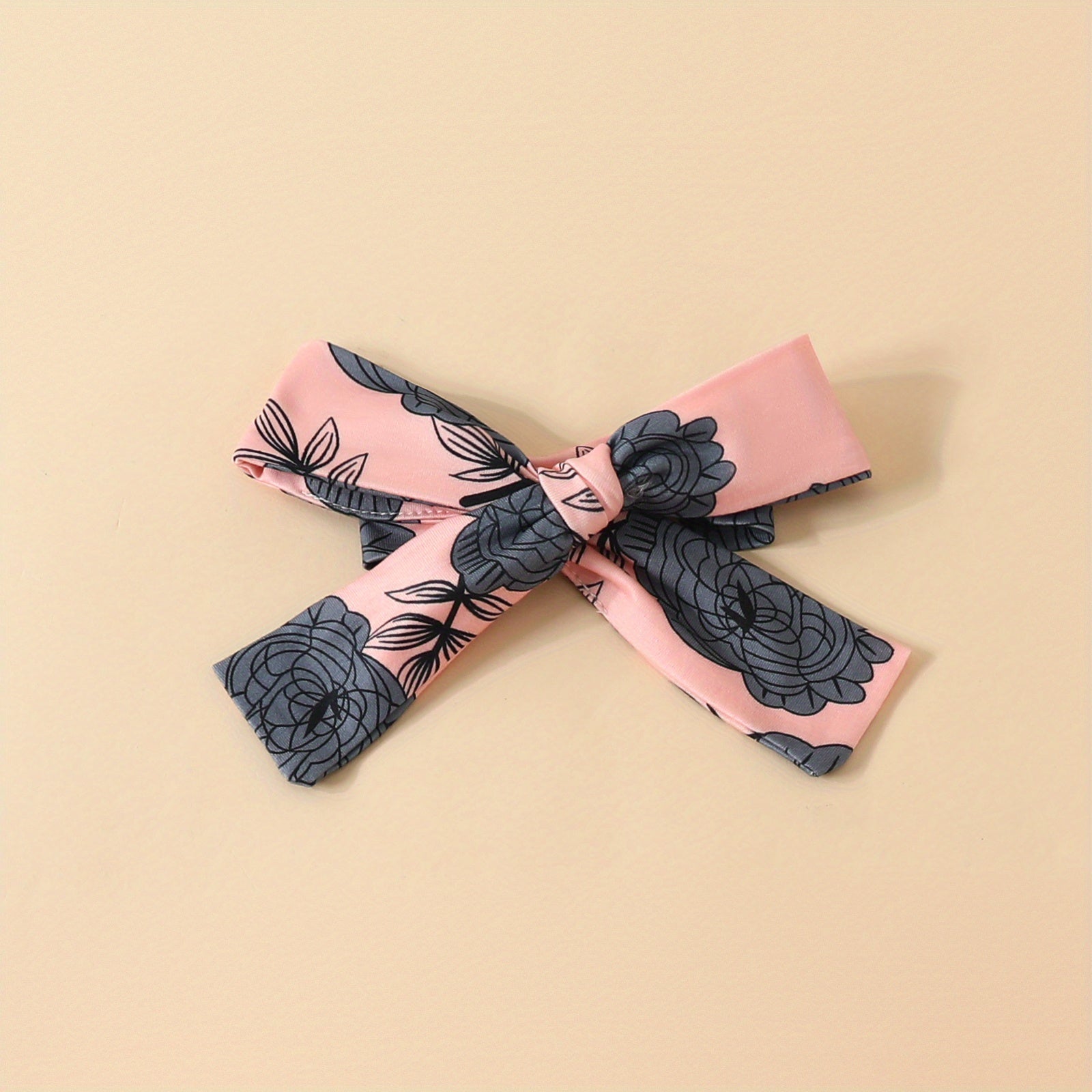 3pcs Short Sleeve & Shorts Set for Newborns - "I'm Daddy's Girl"