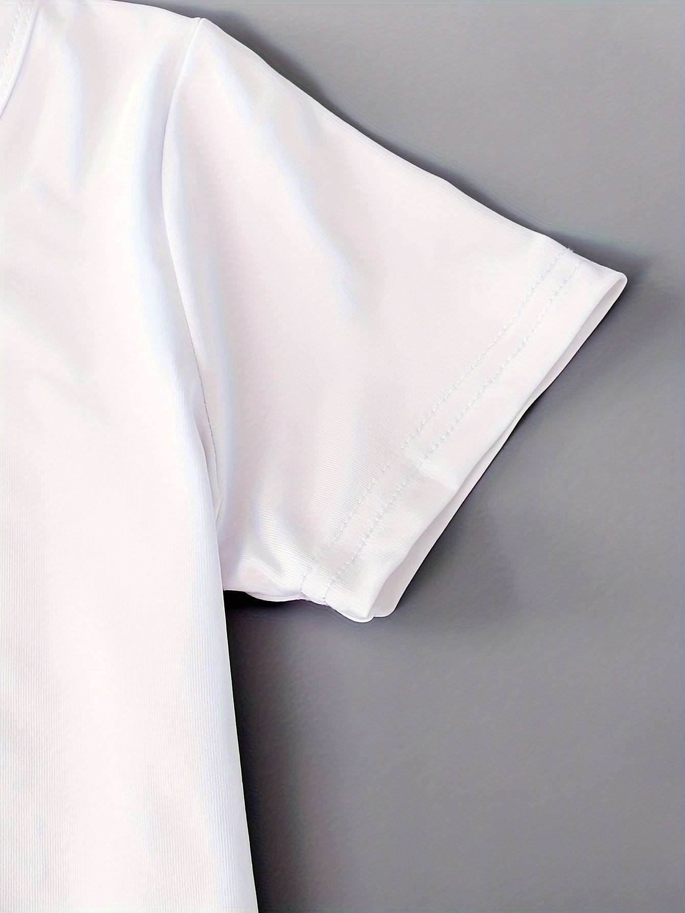 3pcs Boys Casual Solid Short Sleeve T-shirt & Smile Face Print Shorts.