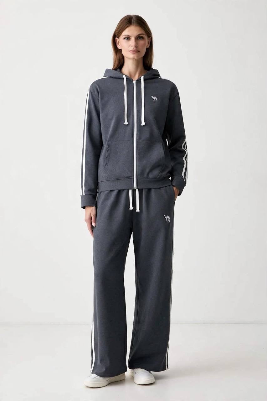 Outline Women’s Tracksuit Set | MH Edition