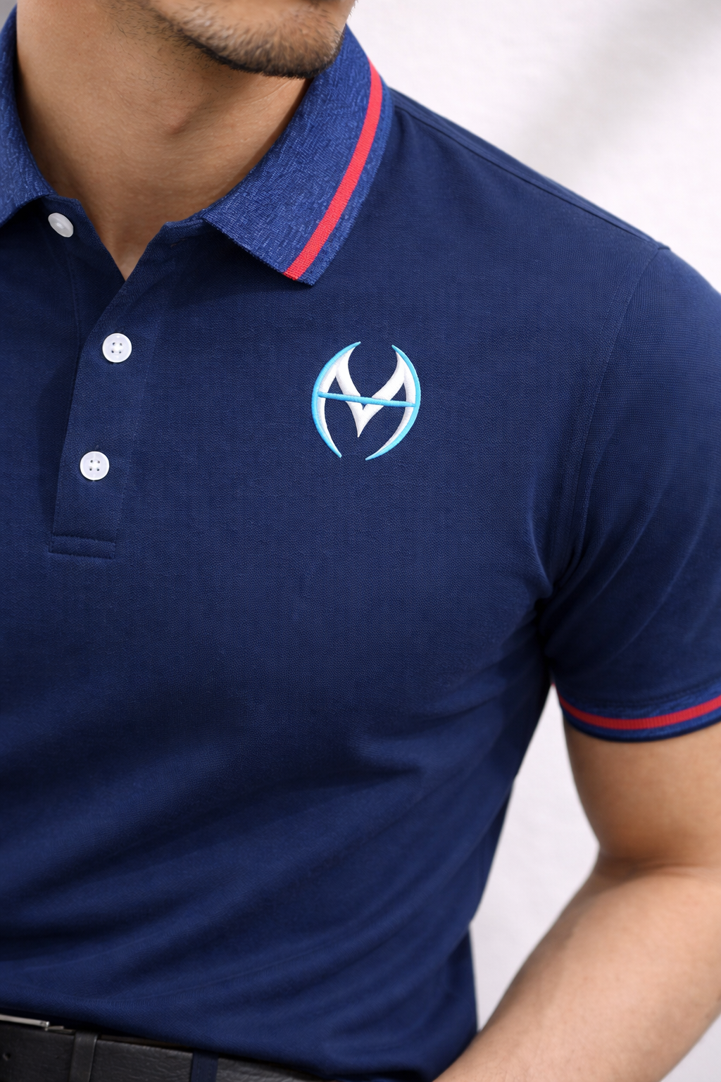 Men’s Navy Blue Polo Shirt with Contrast Collar & Embroidered Logo – Slim Fit Casual T-Shirt|| MH