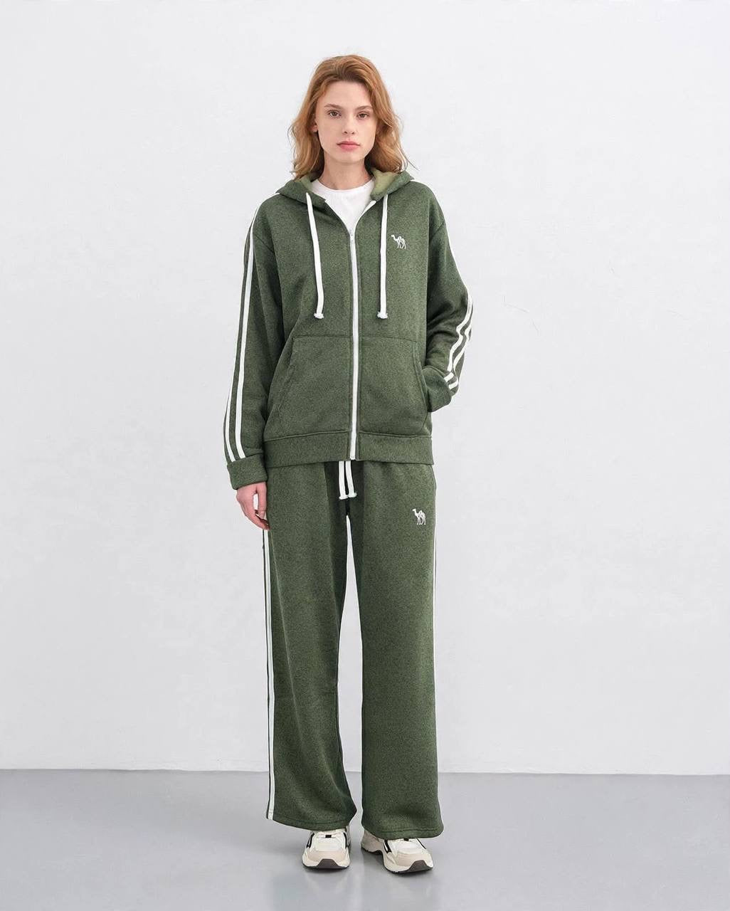 Outline Women’s Tracksuit Set | MH Edition