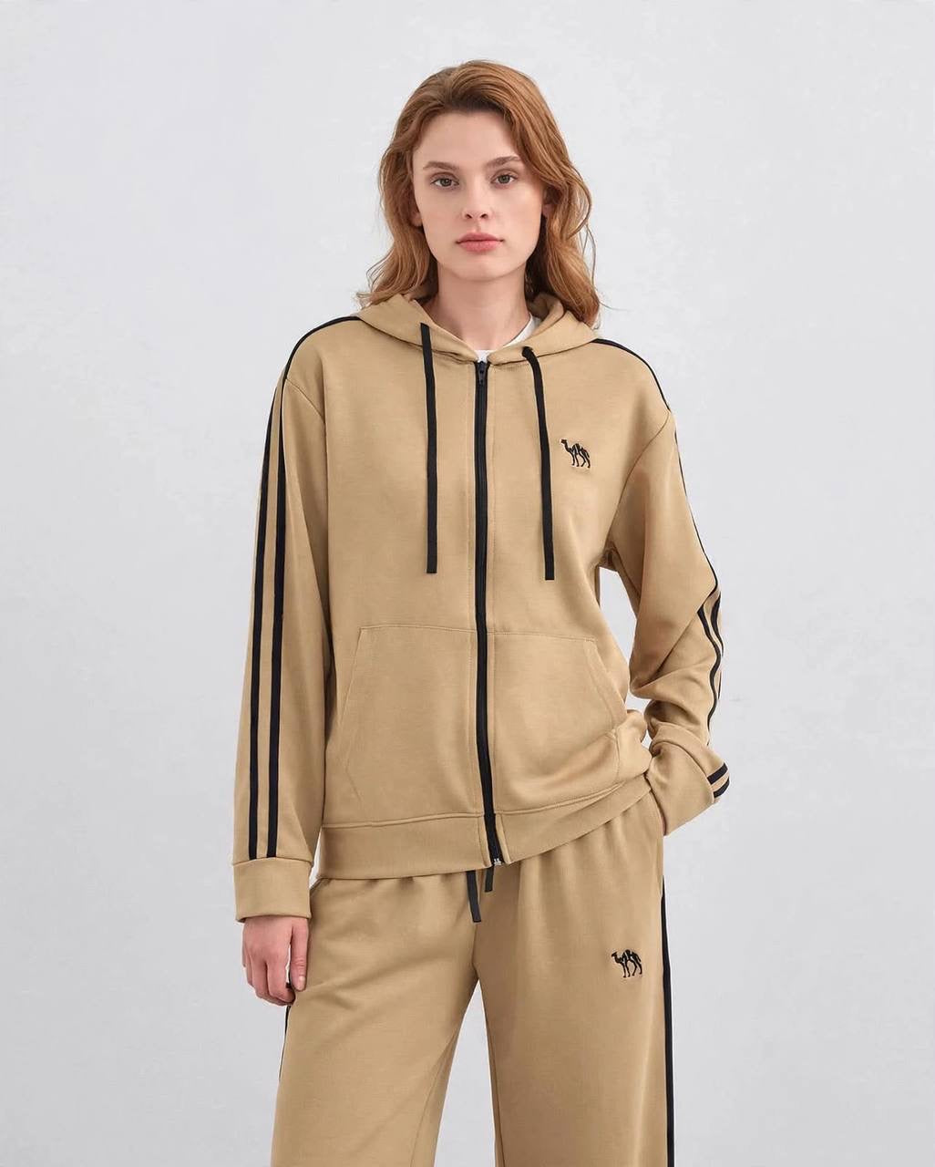 Outline Women’s Tracksuit Set | MH Edition