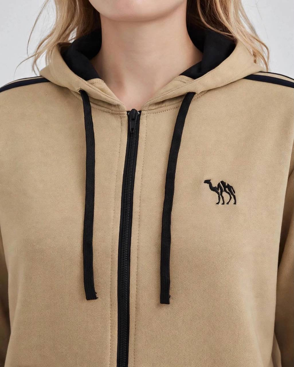 Outline Women’s Tracksuit Set | MH Edition