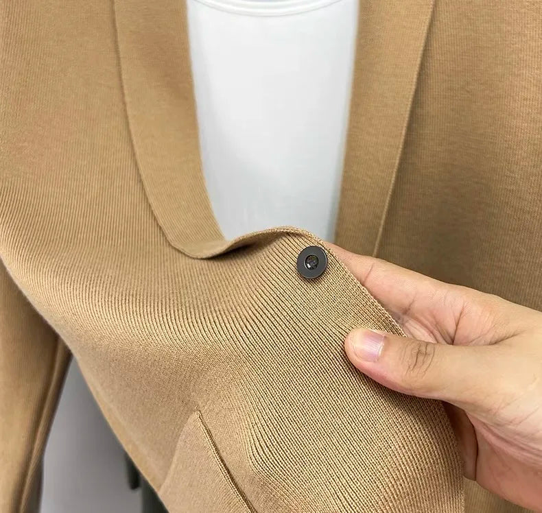 High end men fashion shawl collar knitted cardigan.