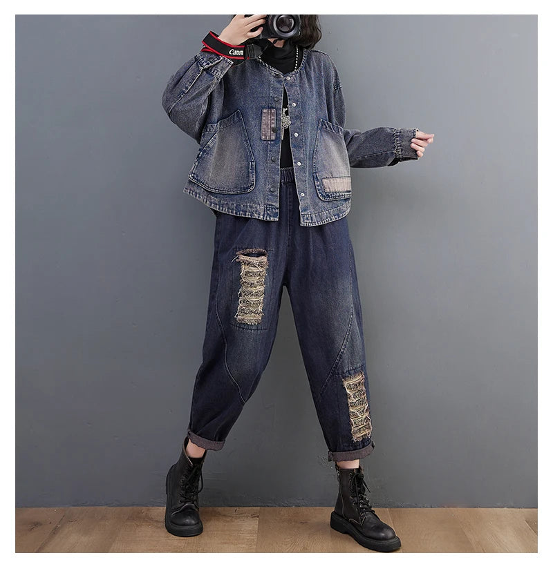Women Long Sleeve  Denim Jackets Big Pocket Vintage Blue Short Coat .