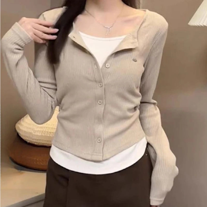 Plus Size Casual Retro Long Sleeves Knitting T-Shirt Women's Spring Fake Two-Piece Shoulder T-shirt Chubby Girl Slim Fit Slim...