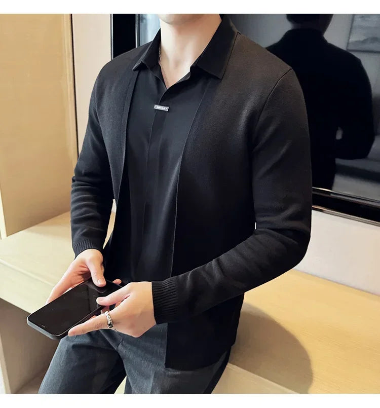 Autumn New Fake 2 Pieces Knitted Cardigan Traceless Shirt.