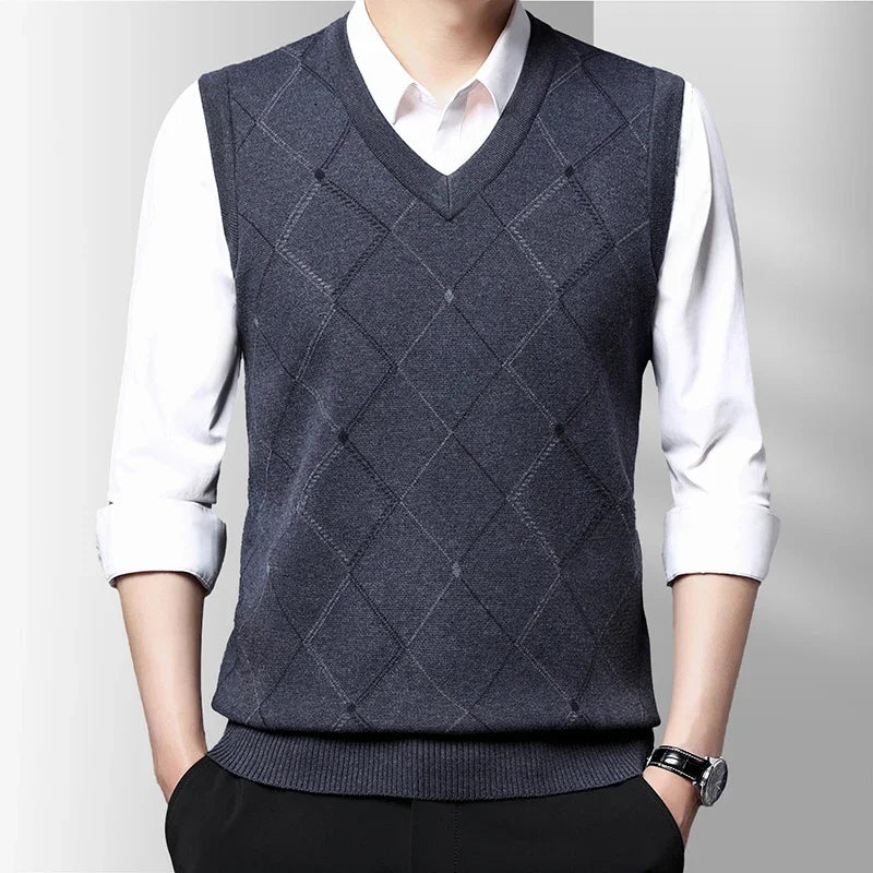 Casual Sweater Tank Top Autumn and Winter Warm Men's Vest.