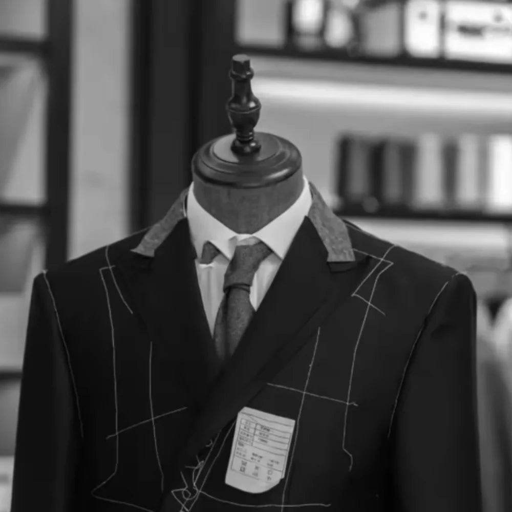 Men's black 3-piece slim fit elegant formal casual 3-piece set .