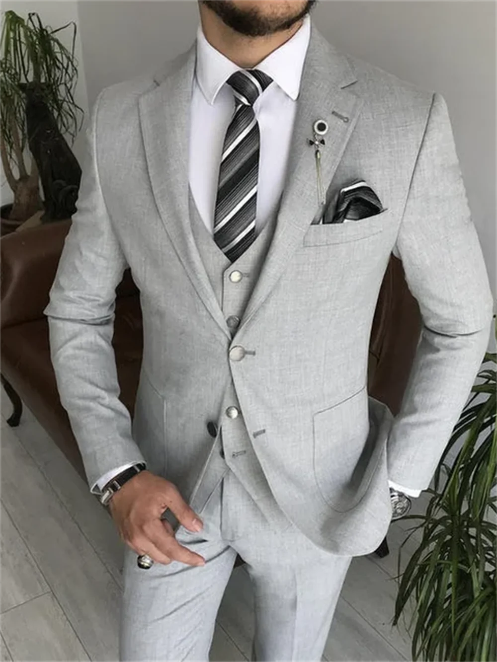 3 Piece Light Gray Notch Lapel Single Breasted Suits for Men.