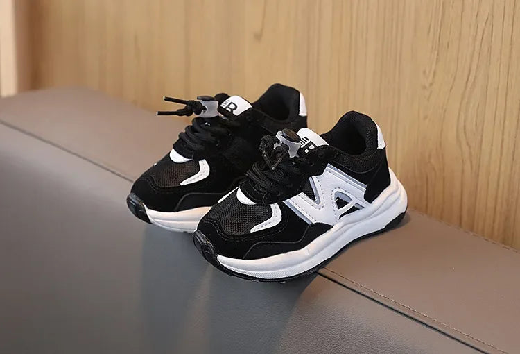 Kids Shoes for Boys Girls Soft Sneakers New .