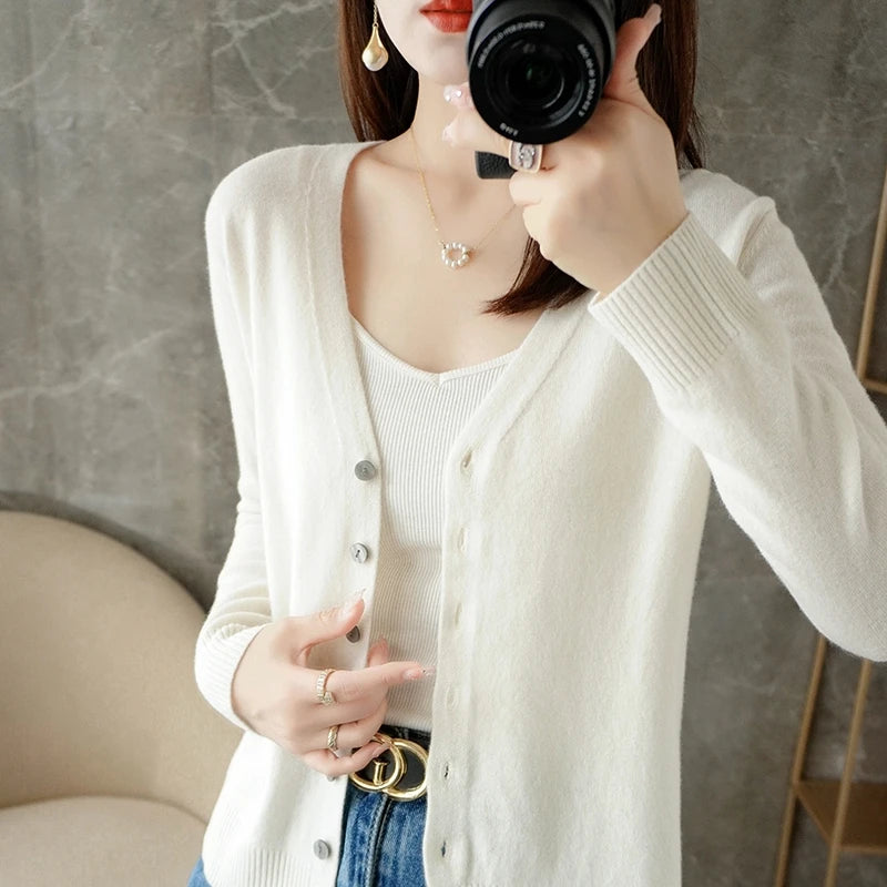 New V-Neck Temperament Small Fragrant Wind Women Loose Sweater .