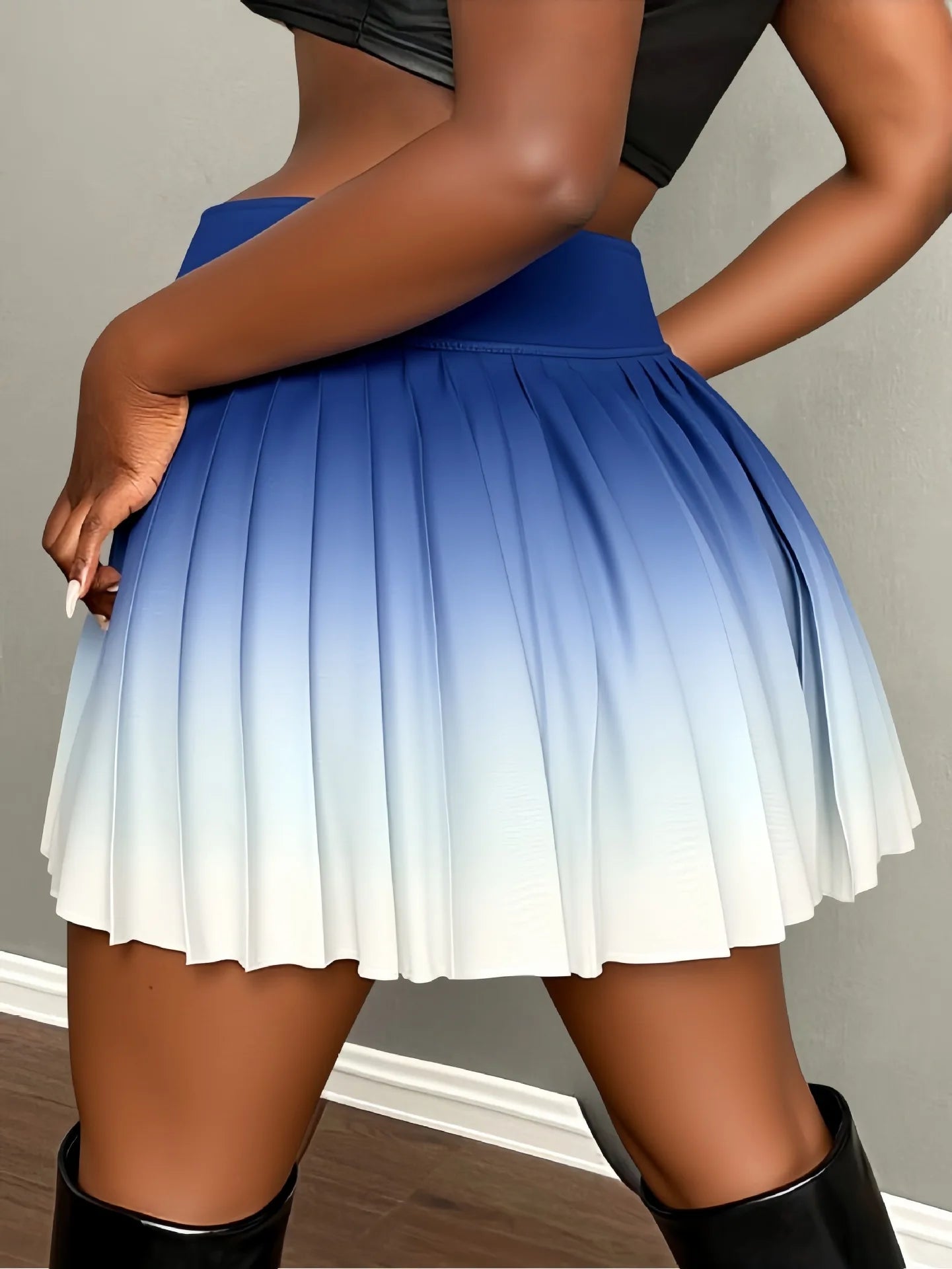 Summer Gradient Color Running Shorts Side Pocket .