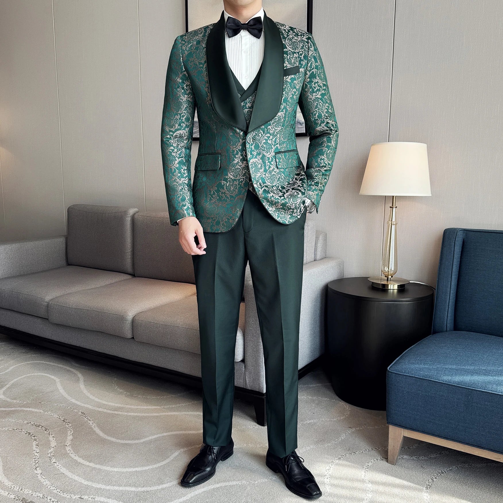 Spring  Men's British Style Business Casual Three-Piece Suit .