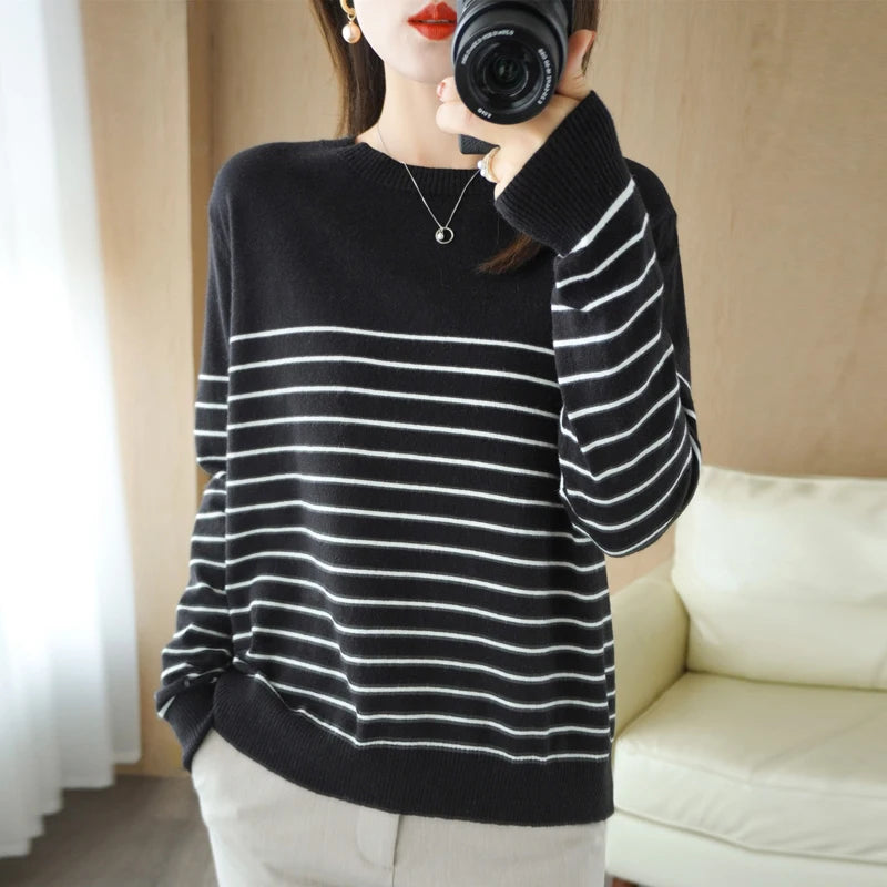 100% Cotton Knitted Sweater Women's Sweater .