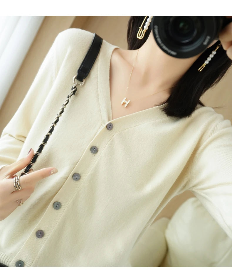Cashmere Knit Cardigan V-Neck Solid Color Fashion High-Grade Comfortable.