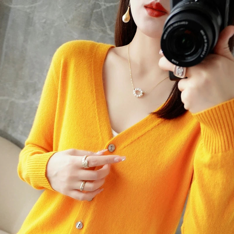 New V-Neck Temperament Small Fragrant Wind Women Loose Sweater .