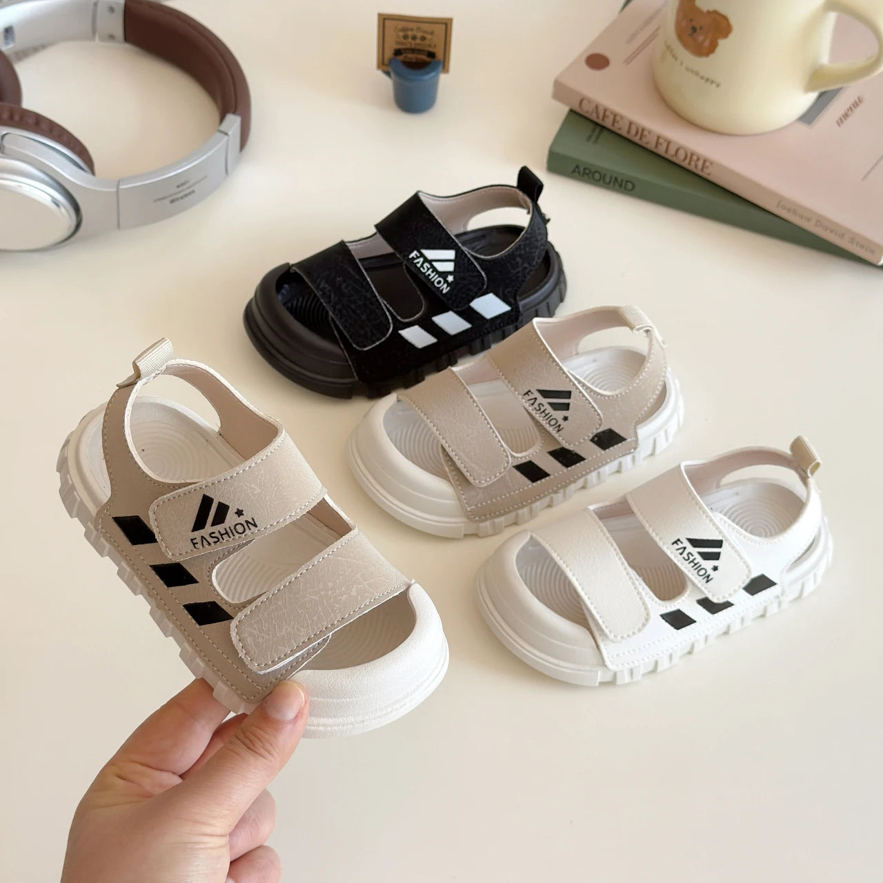 Kids Sandals Children Summer Beach Shoes for Boys Girls.