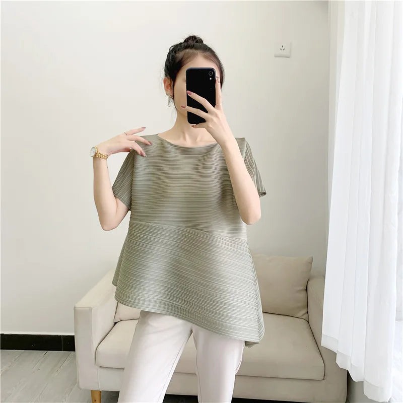 Miyake style pleated tops for women 2024 summer new high-end loose large size stretch fabric clothes temperament T-shirt