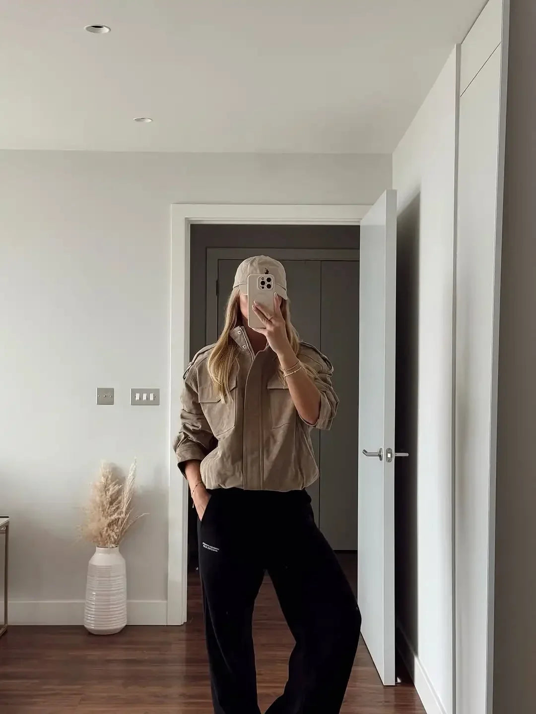 Solid Suede Zipper Cropped Jacket Women Casual Stand Collar .