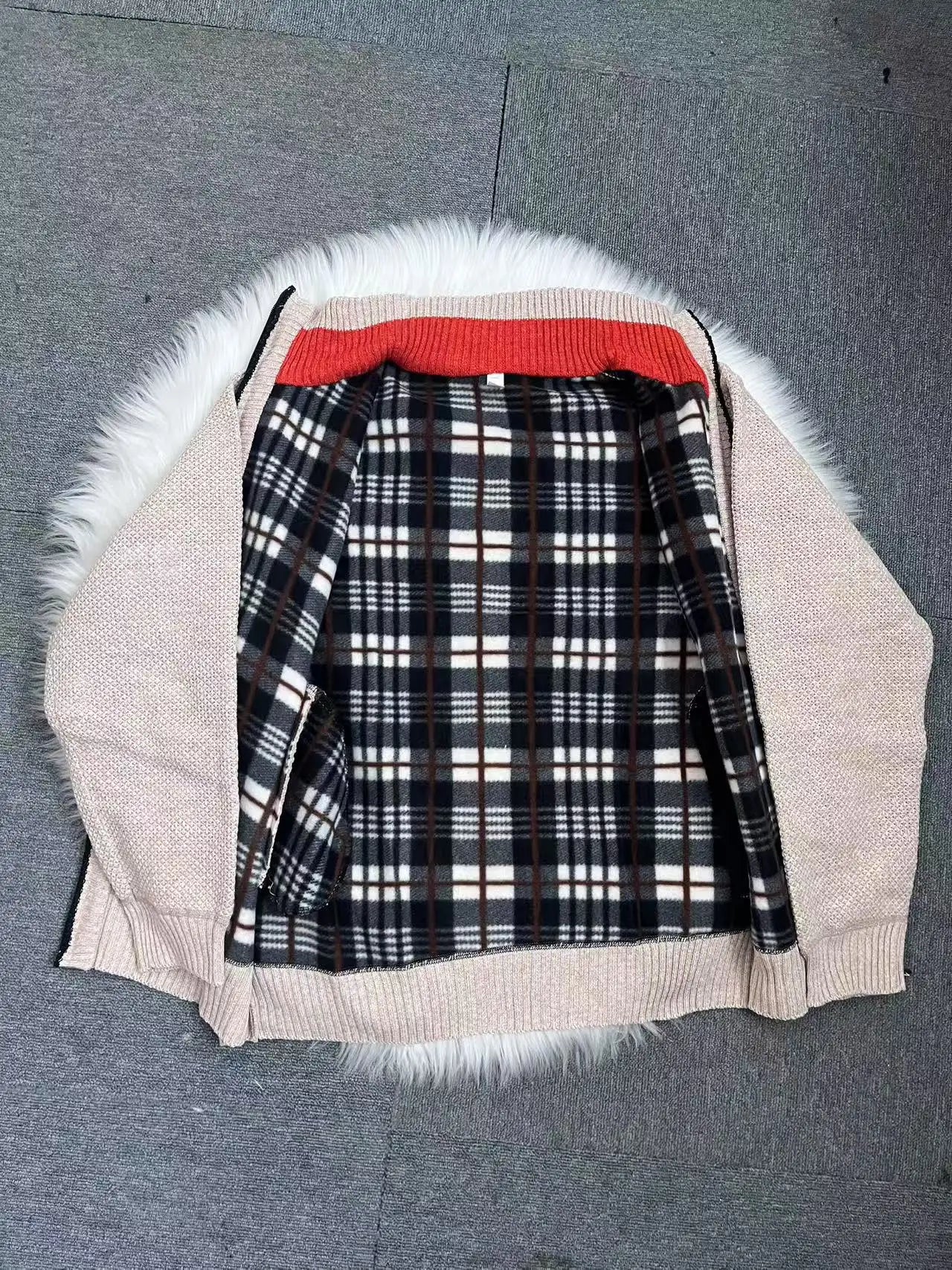 New Autumn and Winter Cardigan Sweater for Men.