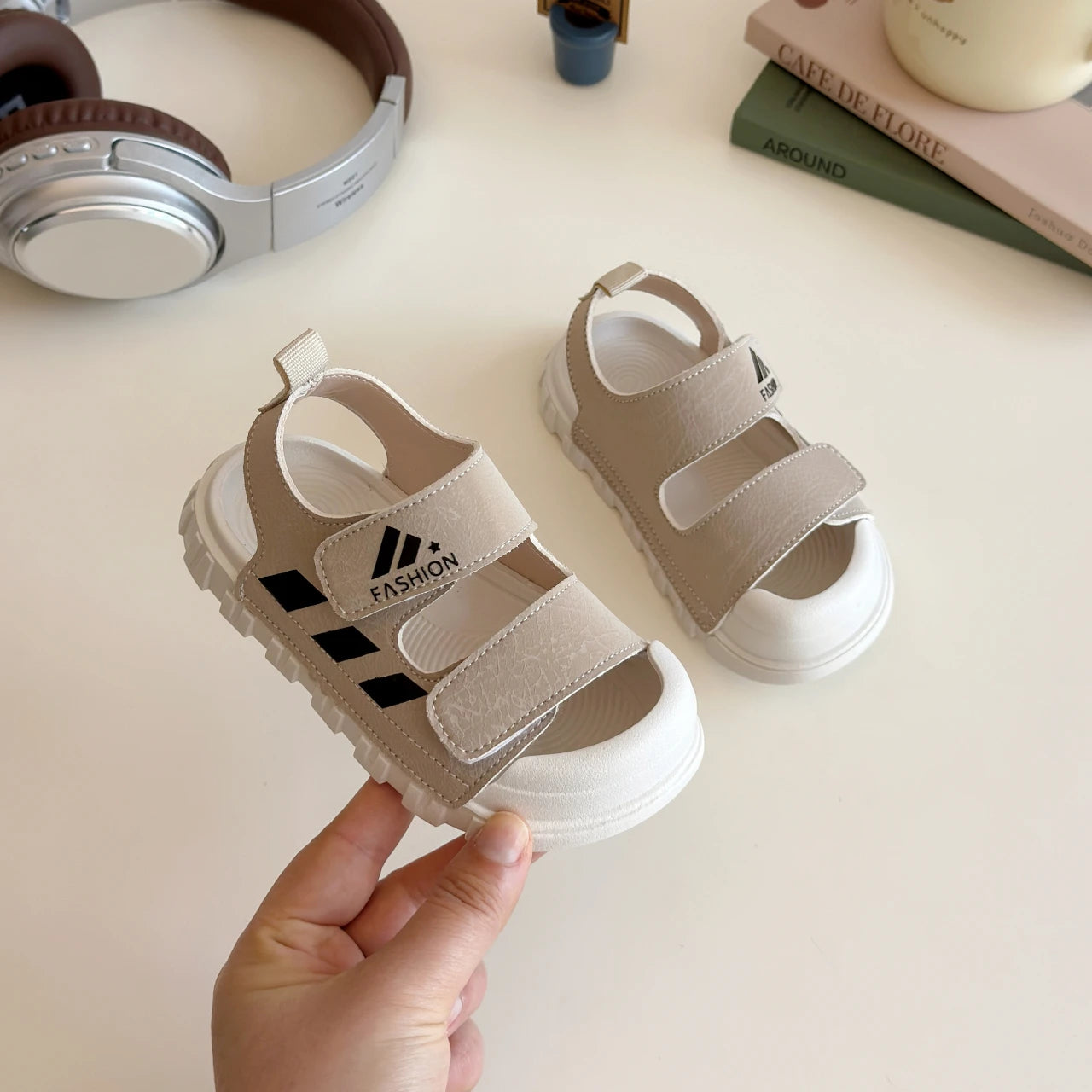 Kids Sandals Children Summer Beach Shoes for Boys Girls.