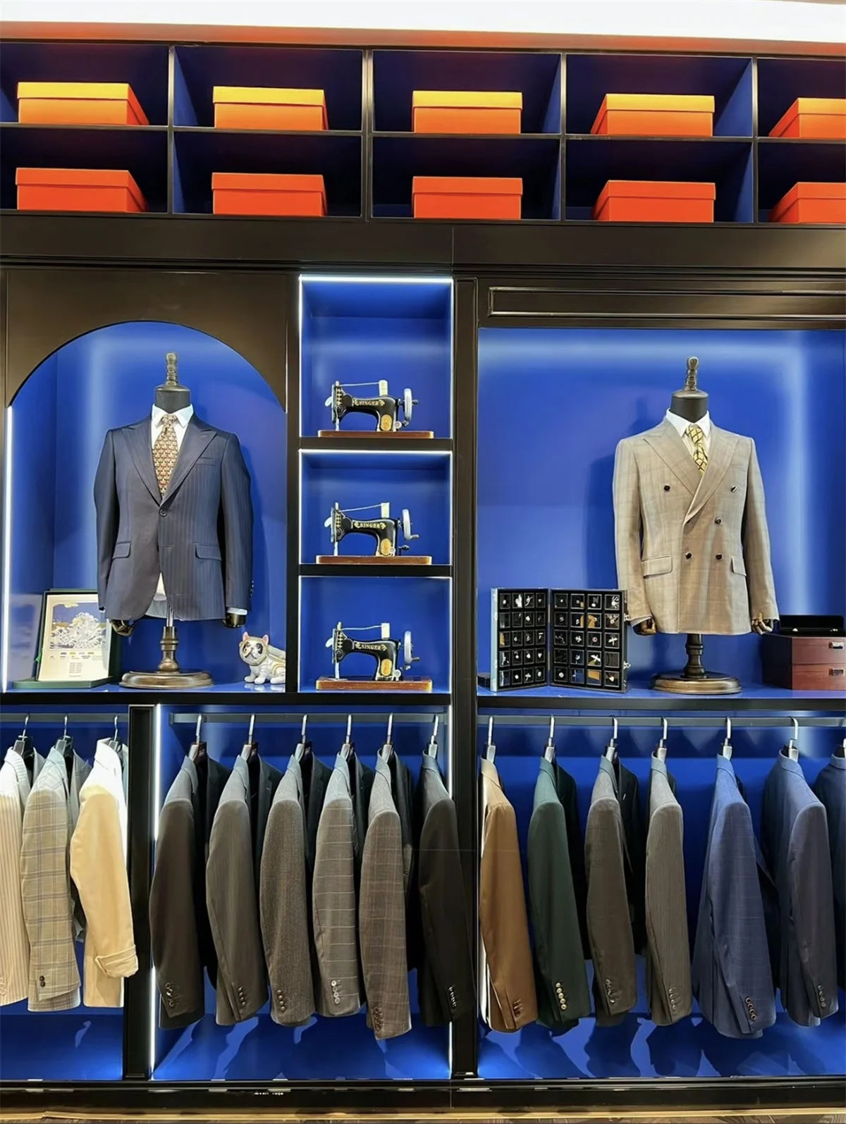 High-end Beadwork Men Suits Customized Slim Fit .