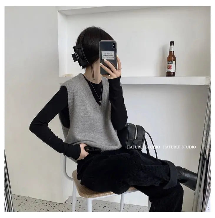 Sleeveless Knitted Sweater Vests Women Casual Solid Loose Outerwear .