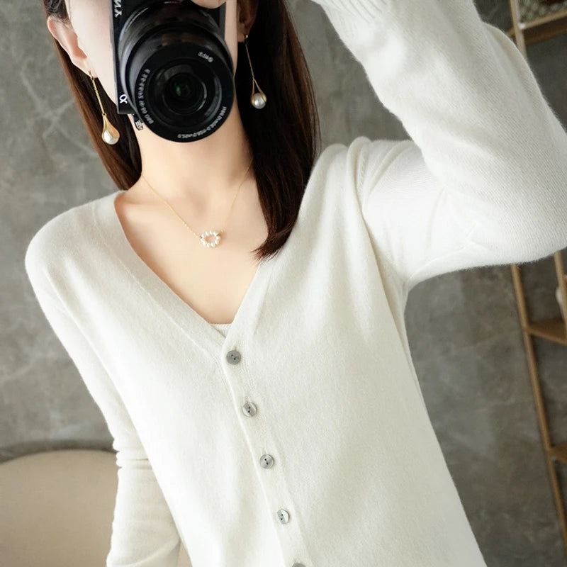 New V-Neck Temperament Small Fragrant Wind Women Loose Sweater .