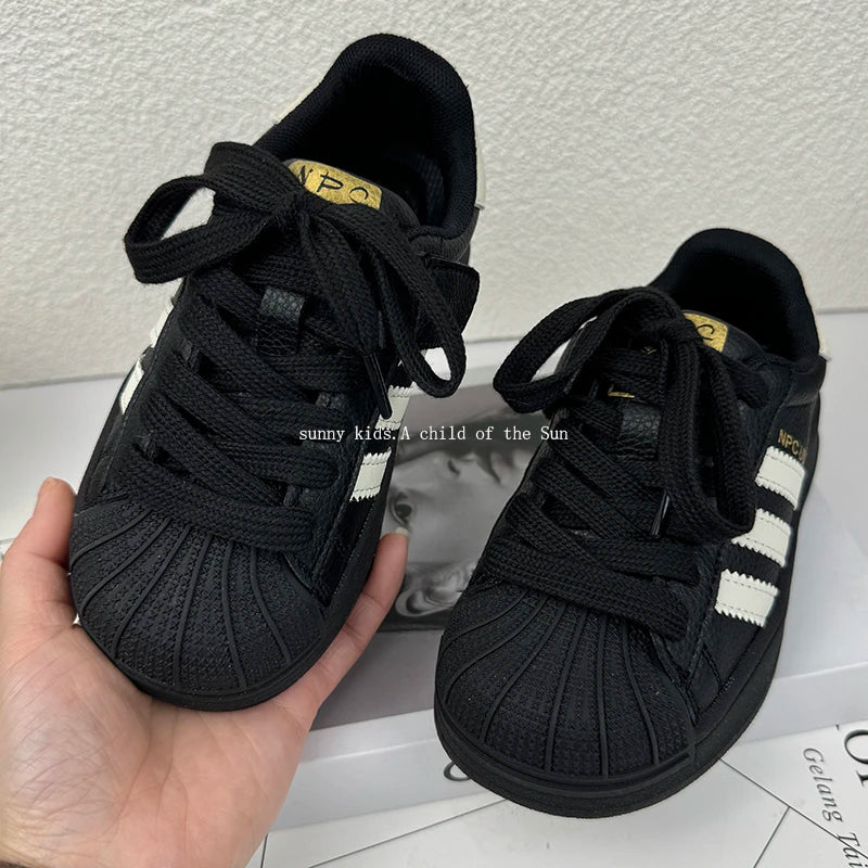 New Korean Style Sports Training Shoes for Kids Boys and Girls .