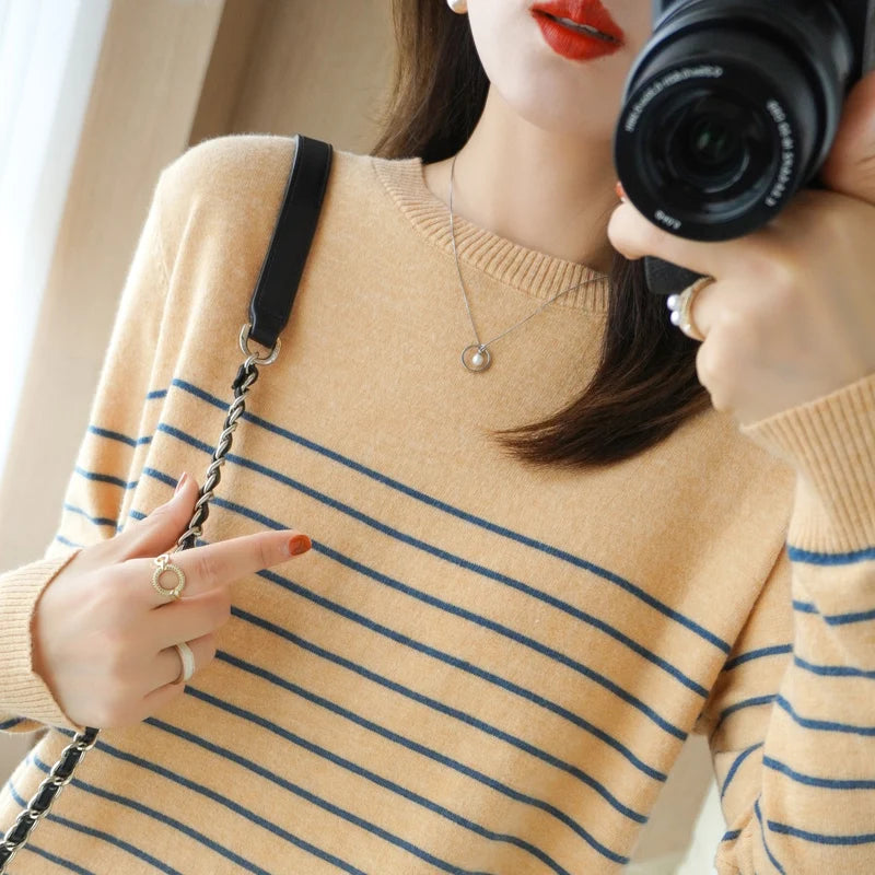 100% Cotton Knitted Sweater Women's Sweater .