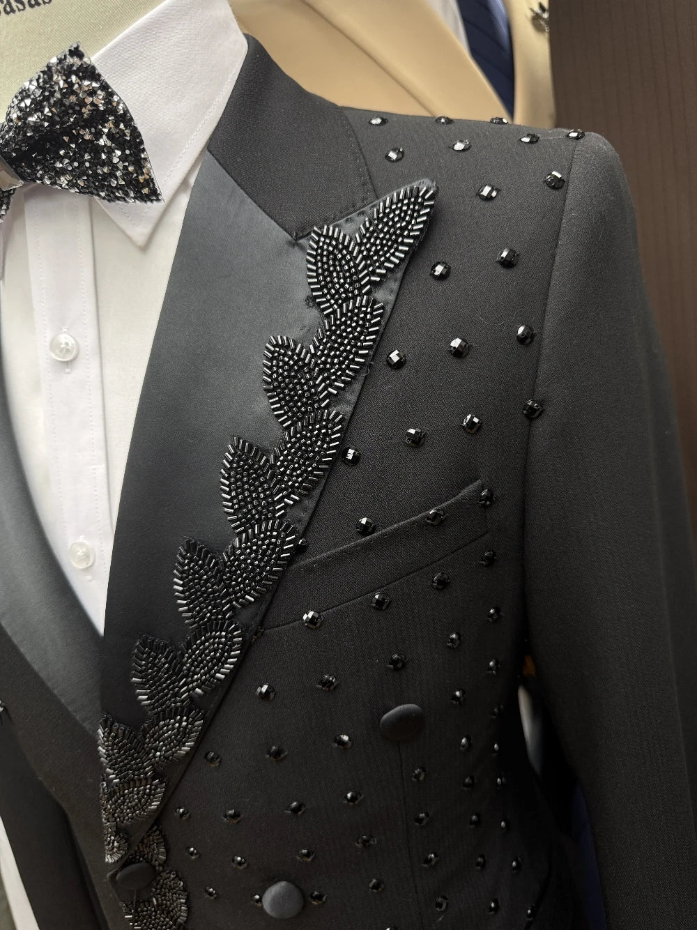 Textured Black Men's Suit Sophisticated Party .